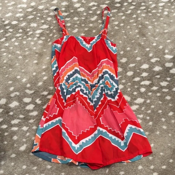 Eight sixty Colorful Zigzag Patterned Swim Cover Up Romper. Size S - Picture 5 of 7